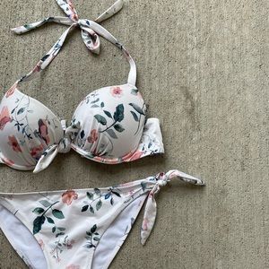 H&M White Floral Print Super Push-Up 34C Bikini Set